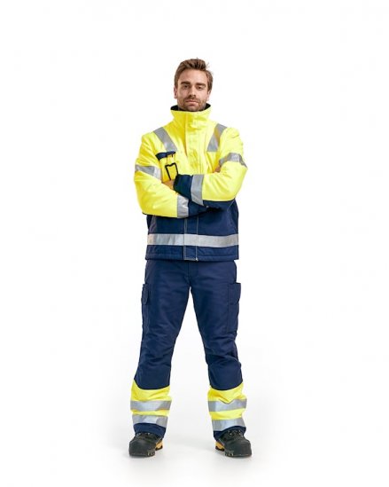 Blåkläder 18621811 Vinterbyxa Varsel klass 1. Lättvadderad vinterbyxa i polyester och bomull.