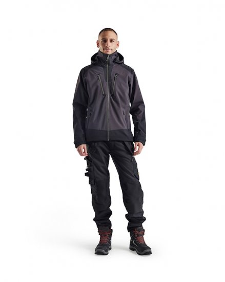 Blåkläder 47492513 Softshell Jacka. Vind- och vattentät softshell jacka med stretchfunktion.